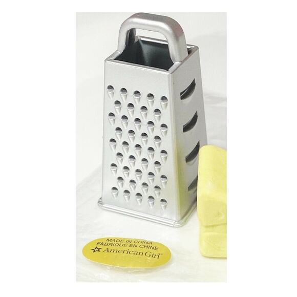 NEW American Girl CHEESE GRATER Blaire's Farm Restaurant Kitchen Cook Accessory - Picture 4 of 4